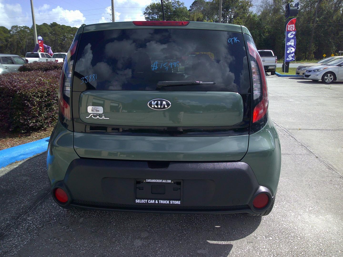 2014 GREEN KIA SOUL + (PLUS) (KNDJP3A54E7) , located at 10405 Abercorn Street, Savannah, GA, 31419, (912) 921-8965, 31.988262, -81.131760 - Photo#3